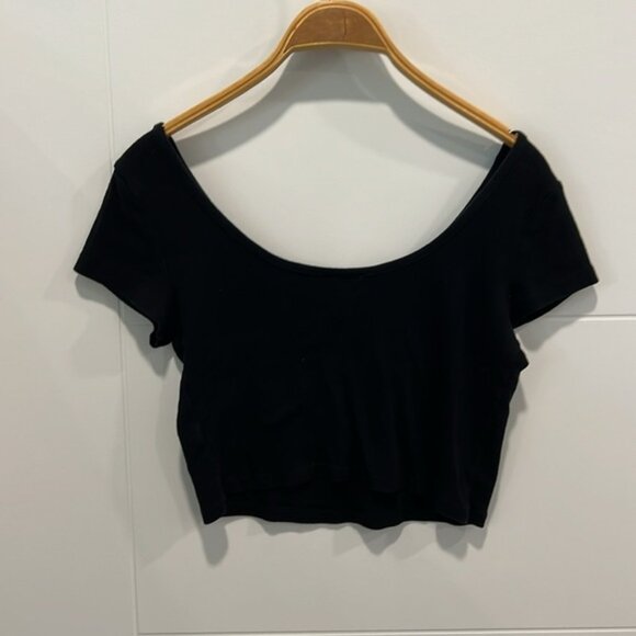 Mossimo black crop top size medium - Picture 5 of 7